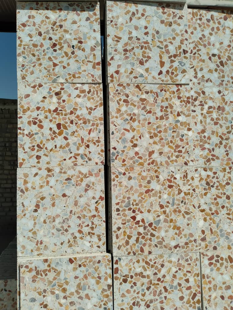 موزاییک ۴۰ در ۴۰ الوان با سنگ عسلی محصول مدرن موزاییک اصفهان