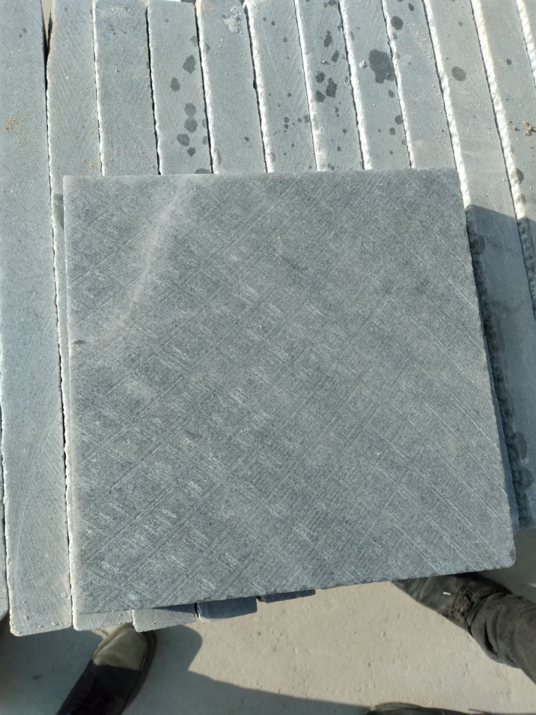 سنگ کریستال تیشه ای سابخورده  40*40 متر مربعی 2,300,000 تومان