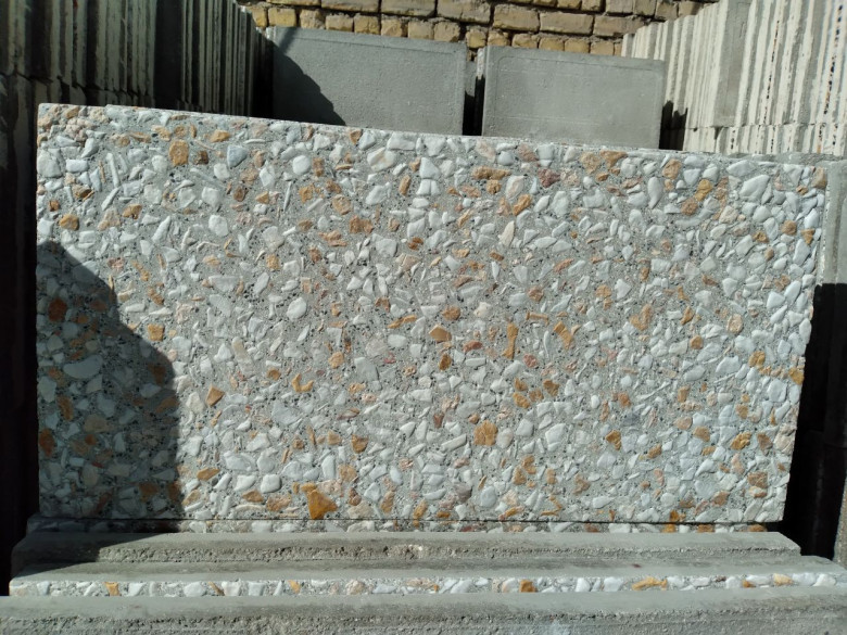 واش بتن اصفهان سنگ سفید نارنجی سایز ۳۰ در ۶۰ پرسی زمینه طوسی gray